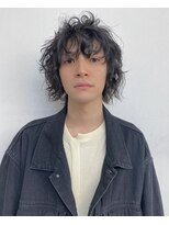 プーネ(puune)&nbsp;メンズパーマ/ニュアンスパーマ/センターパート/マッシュウルフ