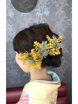 リッツファミリーズ ニコ本原店(RIT FAMILY Z) ミモザを散りばめたまとめ髪セット