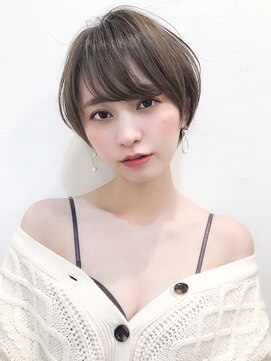 トゥーナ 表参道(tona) 【to/na】宮崎えりな 20代30代40代小顔なオリーブカラーショート