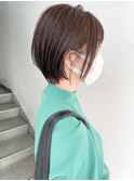 大人可愛い小顔丸みショートボブ 前下がり耳掛けひし形ショート