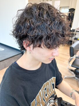 ウェイビーエフティフィフス 横浜西口(WAVEY ft.fifth) メンズマッシュ無造作パーマ波巻きスパイラルパーマ波巻きパーマ