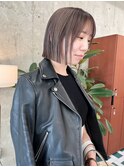 切りっぱなしボブ×ミルクティーベージュ