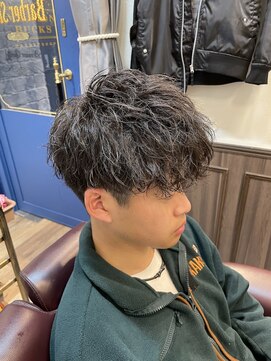 ミリオンバックス 上野(Million Bucks) ツイストスパイラルパーマ[メンズ/シェービング上野] <理容室>