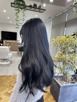 ヤテ(yate') 透明感暗染め