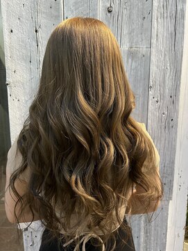 アン(Hair make un) オリーブベージュ