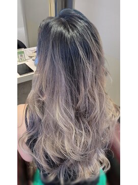 トッカ ANNEX京都河原町(tocca) 三山《シャドウルーツ×ロング×グレー》