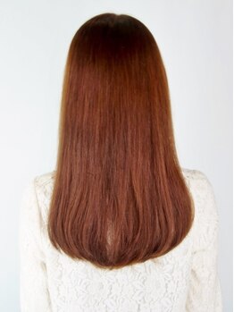 デニヘアー(DENi hair)の写真/落ち着いた雰囲気と高い技術力が、美意識の高い大人女性の間で話題♪スパなどの癒しメニューも充実◎