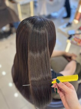 フィッツ(Fits) さらツヤ縮毛矯正