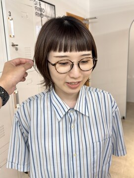 ミーナ バイ アーバン(Meena by urban.) 【Meenaハザマ】さわやかショートバング×外ハネショート