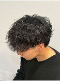 【冬に溶け込む、黒髪×柔波巻きパーマ】