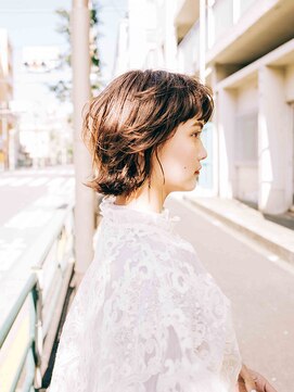 エンネ(enne) enne/ゆるウェーブミディ/透明感カラー