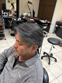 Le grand chateau HOMME 【ルグランシャトー オム】の写真/【メンズ特化】似合わせパーマ×眉カットで第一印象を格上げ!プロの技術で、ワンランク上の男磨きを♪