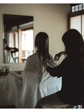 モーダアッカ(moda acca) 大人髪の悩みに本質から向き合う施術　京都/四条烏丸/髪質改善