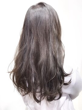 リアン(Lian) 【ロングレイヤー】暗めでもオシャレ