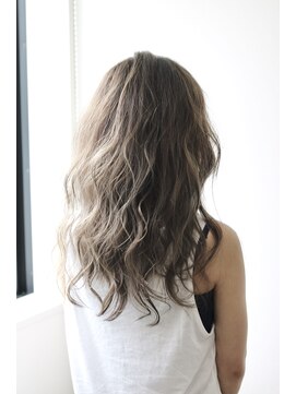 ジゼル(giselle by Do Do) グレージュw3dカラー