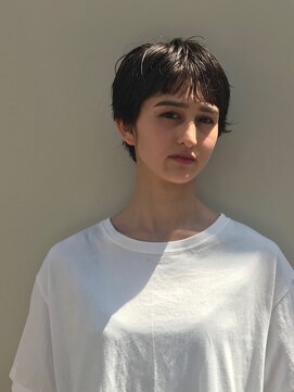 ヌース(NOUS) 【NOUS】柔らかい印象に魅せるカラーと作りすぎないデザインが鍵