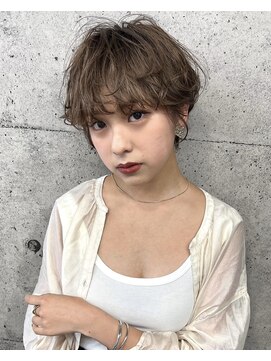 ルアン 上通り(ruen) 熊本 ショートカット 大人ショート ruen 上通り 右田莉奈