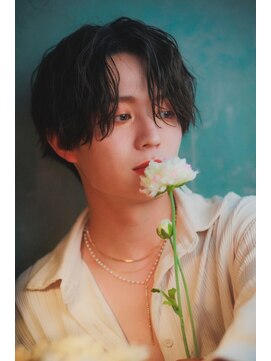 コアテラス(CORE Terrace) メンズカット/ツイストパーマ/センターパート/黒髪