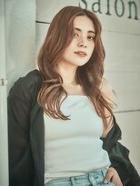 レゴヘアー(Lego Hair)&nbsp;女性らしさを引き立てるフェミニンスタイル