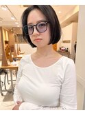 ストレートボブスタイル×黒髪暗髪センターパート20代30代40代