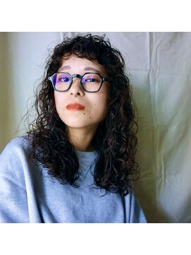 ハーヒム(her him) her.him/tominaga/5