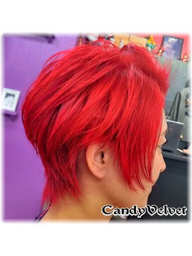 美容室キャンディー ベルベット(Candy Velvet) セレブリティ赤髪ショートスタイル