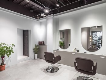 ロア(LOA)の写真/【高石駅5分】空間も仕上がりも都会クオリティを高石で♪天井高くて開放的な空間が魅力◎