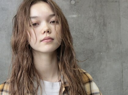 イスニック(Ysnic)の写真