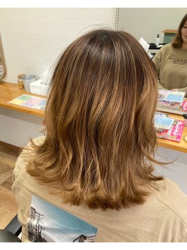 りんごの木 しばれる長さを残しながら可愛いカットスタイル