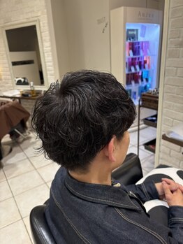 Le grand chateau HOMME 【ルグランシャトー オム】の写真/トレンドのパーマで朝のセットを時短!細部までこだわる身だしなみケアで、ビジネスも遊びも決まる自分に♪