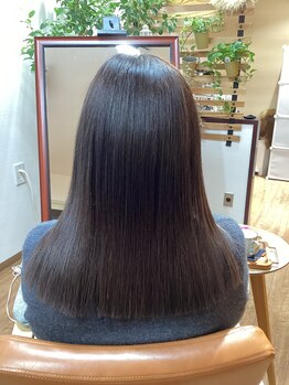 ニカ(nica)の写真/1人1人髪の状態に合わせたケアで、サラサラツヤツヤ柔らかい手触りに。理想の質感に感激◎