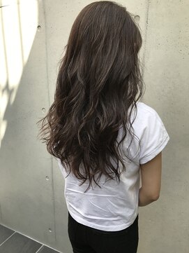 レオニード 表参道(LEONID) ロングレイヤースタイル