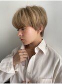 ショートボブ マッシュショート ペールベージュ