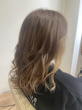 アプシー 南が丘本店(apsee) ベージュ イヤリングカラー♪