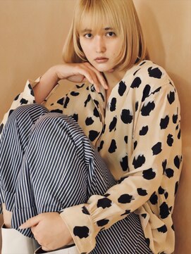 バーノン(VERNON) BEIGE SLEEK BOB【VERNON】058-262-3611