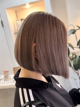 アンダーバーホワイト 広島 本通店(_WHITE) ニュアンスベージュ