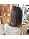 外ハネグレージュ