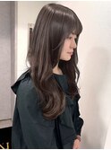 透け感グレージュ×重めロング