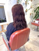 コンビネーション(combination)&nbsp;バイオレットカラー ベリーピンクカラー ウェーブパーマ 暖色