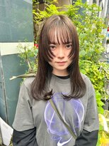 リール(rire)&nbsp;デザインカラーレイヤーカットウェットヘア夏オリーブベージュ