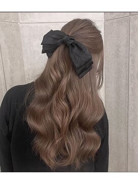 ウォーレントリコミニューヨーク ハービスエント大阪梅田店(WARREN TRICOMI NEW YORK) ミルクグレージュ