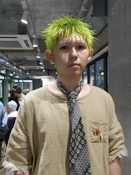 ロジ(loji) 猫耳ショート×ライムグリーン