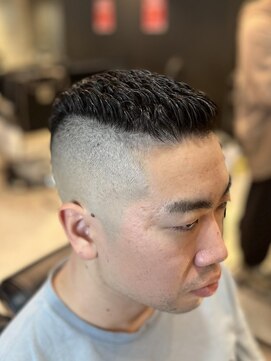 フランクス バーバー ウエストトウキョウ 吉祥寺店(FRANK’S BARBER WEST TOKYO) フェードカット
