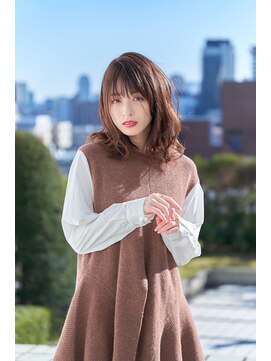 ラル(Lull) くびれ 抜け感　レイヤーカット　ミディアム