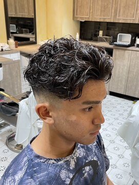 グルーマーズトウキョウ(GROOMER/S TOKYO) サーフカール リバースセンターパート 波巻きツイストスパイラル