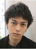 センターパートウルフカットツイストスパイラルパーマゆるめ黒髪