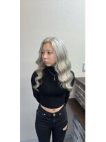 エミーバイモアムー(Emmie byMoremuu) 【あいり】ホワイトシルバー