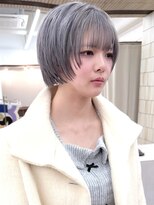 パークレーン アイス イヴェン アネックス(PARK LANE ICI yeven.anx)&nbsp;夏カラーを楽しむハイトーン×インナーカラー顔周りレイヤーYUKI