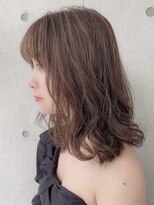 シアバイルーシー(SIA by LUCEY)&nbsp;暖色カラーブリーチなしピンクボルドーカラーレイヤーカット赤髪