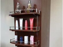 ヘアーアンドメイク シェア(Hair&make Shear)の雰囲気(ヘアケア用品も多数取り扱っております。)